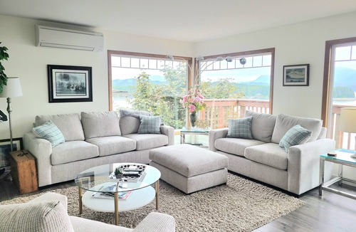 Ketchikan House | Downtown Ketchikan/million Dollar View