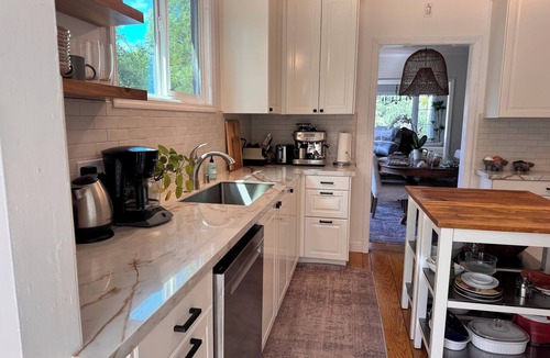 Mill Valley House | Downtown Mill Valley Vintage Spanish Villa with Beautiful Garden