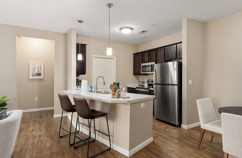Tuttle West Apartment | Dublin 2BR | Pet friendly | 0 stairs | King bed