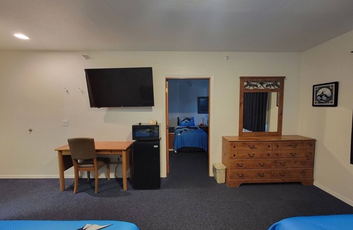 Sitka Bed & Breakfast | Eagle Bay Inn