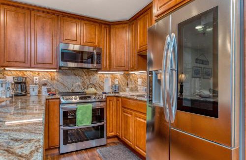 Alyeska Hotel | East Condo #202