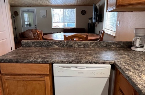Knik-Fairview Cabin | ECO Forest Cabin Families and Pets Welcome