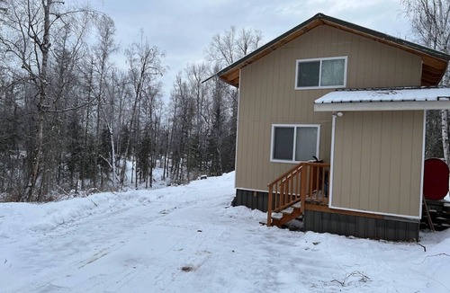 Knik-Fairview Cabin | ECO Forest Cabin Families and Pets Welcome