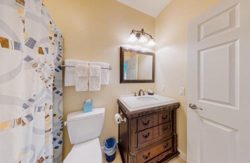 Northeast Harbor House | Efficient Getaway with Free WiFi - Close to Acadia National Park