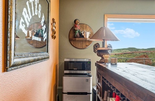 Manitou Springs House | Elk Ridge at Red Rock Canyon in Manitou Springs