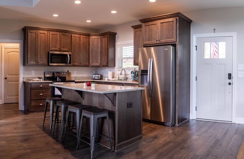 Ellijay House | Ellijay GA Cozy Cabin Escape, Hot Tub, Arcade & Game Room sleeps 9