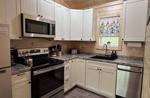 Town Hill Cottage | Enchanted Escape - Woodland gem. Close to Acadia!