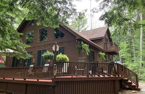 Rome Cottage | Enjoy the tranquility of Long Pond and the call of the loons