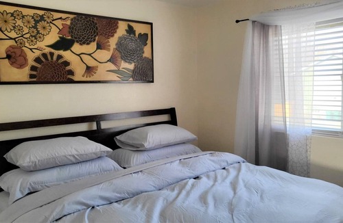 Bayshore - Klatt House | Entire Townhouse - Centrally Located