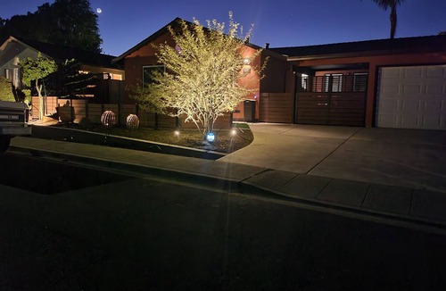 Dublin House | EV Charger, High-speed Internet, 3 Br 2 Bth stylish Dublin remodeled townhome.