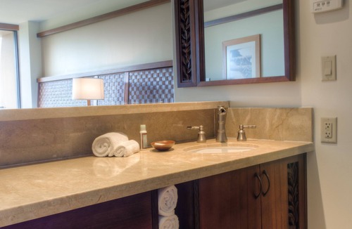 Kaanapali Hotel | Excellent Choice! 3 Units Perfect for Groups! w/Outdoor Pool, Beachfront!