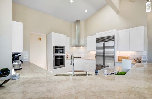 Bodega Bay House | Expansive ocean views along with privacy for this 2400 sf 3 bedroom 3 bath home