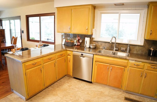 Oakhurst Villa | Experience Luxury: 3000 Sq. Ft. Retreat with Private Dog Park near Yosemite!