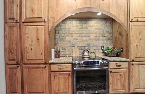 Utica House | Experience the romance of a BARN. "DO YOU THINK YOU LIVE IN A BARN"YES!