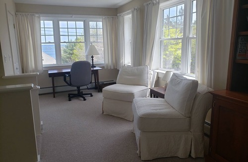 Southwest Harbor House | Explore beautiful Southwest Harbor with amazing harbor views