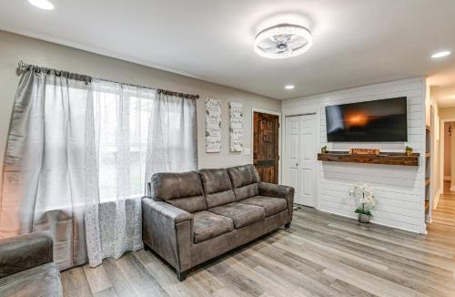 Springfield House | Family-Friendly Home w/Yard: 27 Mi to Nashville!