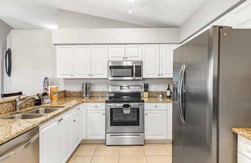 Burnt Store House | Family & pet friendly villa w/fenced yard & pack & play! Villa Blue Coral Oasis - SWFL Rentals