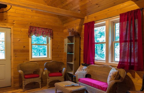 Bingham House | Fantastic 4 Season Cabin across from the Kennebec River