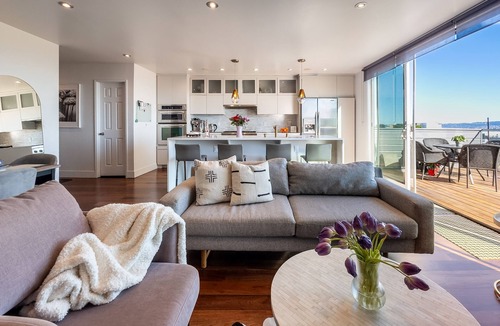 Potrero Hill Apartment | Fantastic Bay Views spectacular home, close to Chase Center/Mission Bay/Oracle