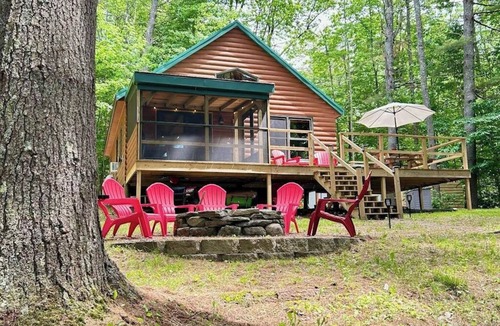 Winthrop Cabin | Fantastic Lakefront Cabin W/Free WiFi, Three Kayaks, Private Dock, & Firepit