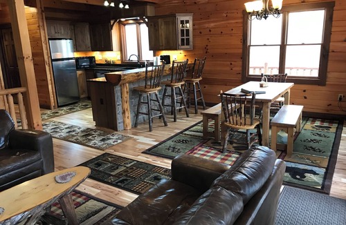 Warsaw Cabin | Find peace, tranquility and nature—secluded cabin on 42 acres with fishing pond