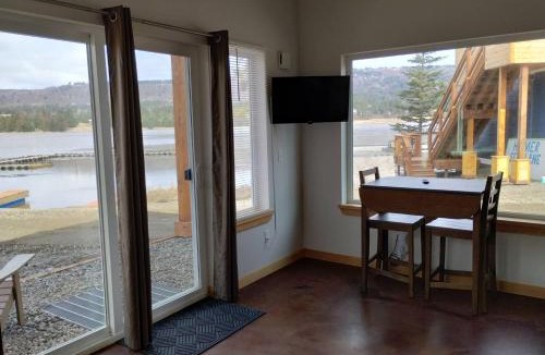 Homer House | Fireweed Cabin - Homer Seaplane Base