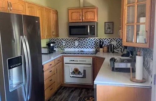 Taku - Campbell Apartment | Forget Me Not Home by Airport, upstairs unit of a 2 floor house