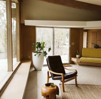 Branch House | Frank Lloyd Wright student built riverfront home