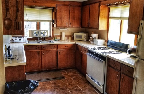 Dummer Cabin | Fully Furnished, Sleeps 5, Directly On Snowmobile Trail, 90 days