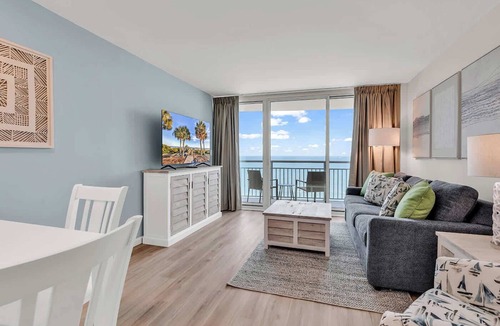 Downtown Myrtle Beach Condo | Fully Updated 1BR Oceanfront Oasis at Oceans One