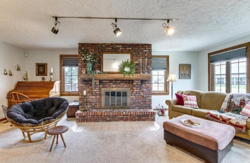 Melmore House | Fun w/Family! Peaceful Countryside Tiffin Retreat