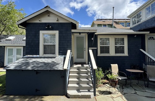 North Berkeley Cottage | Furnished North Berkeley pet-friendly cottage in the center of it all