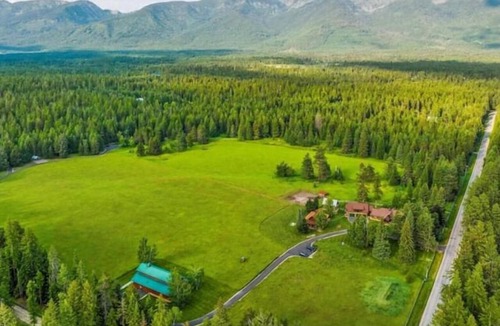 Bigfork Cabin | G-Bar-N Ranch Pendleton Log Home