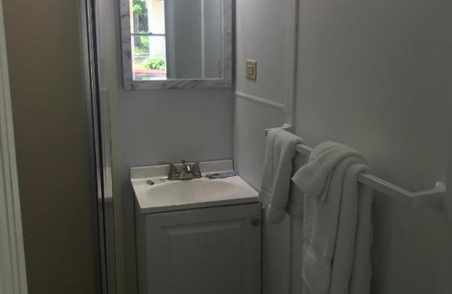 Hulls Cove Hotel | Gallagher’s Travels Bar Harbor Motel and Cottages