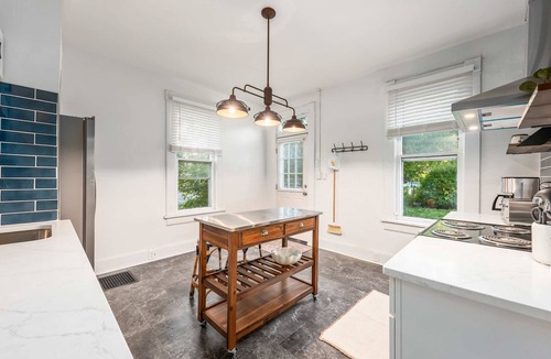 German Village House | German Charm Suites