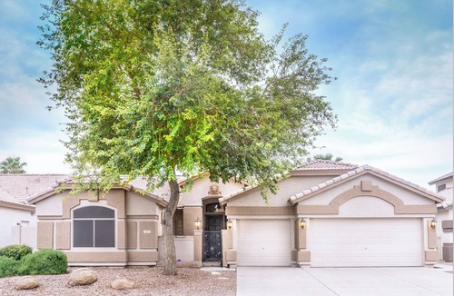 Gilbert House | ✨GILBERT GETAWAY✨Special fall rates! Beautiful home with lots of amenities!