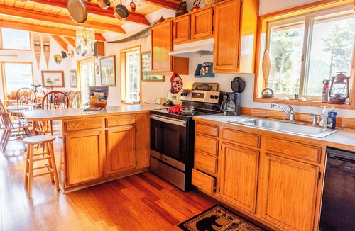 Sitka House | Golden Alaskan Lodge: 4 BR, 2 BA House in Sitka, Sleeps 10