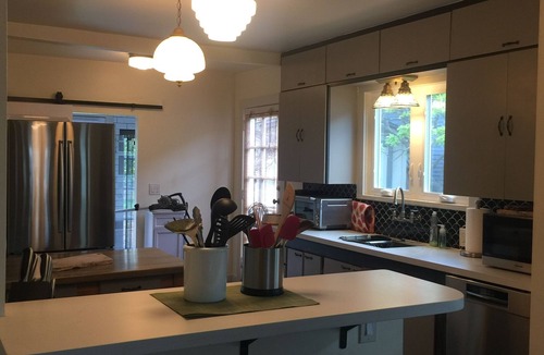 Piedmont Avenue House | Gorgeous cheerful 2br/2ba in great part of North Oakland