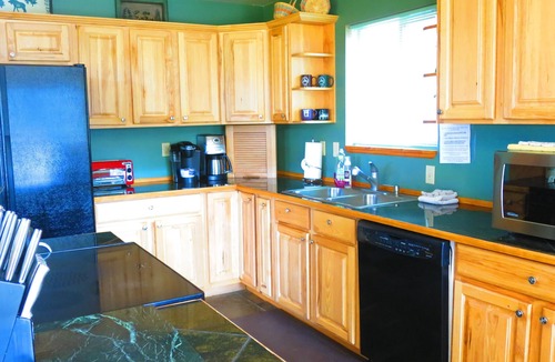 Colorado Springs Ski Chalet | GORGEOUS MOUNTAIN RETREAT WITH PANORAMIC VIEWS, PIKES PEAK NATIONAL FOREST