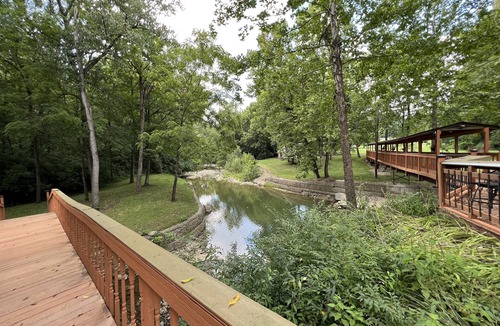 Lebanon House | Gorgeous Private Home Near Amusement Park and Shopping!