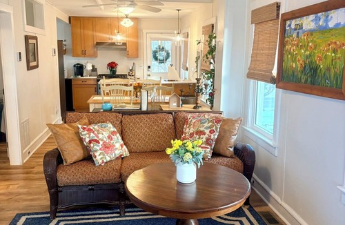 Goshen Cottage | GRAND OPENING DISCOUNTS! ON A PRIVATE BEACH, A JERSEY SHORE WATERFRONT COTTAGE!