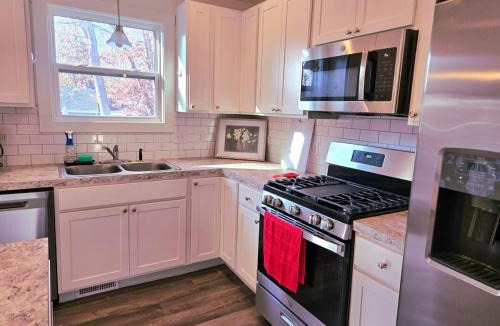 Wyoming House | Grand Rapids Area Stay, Shopping and Entertainment