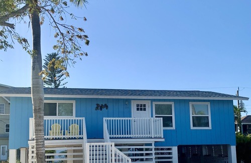 Mid Island House | "GREAT DEAL" Rent lowered! Beach Cottage - SUMMER '26 Vacation-Time For A Tan!