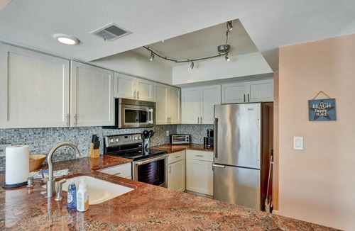 Independence Square House | Gulfside Villas Unit 11. Steps to the Beach, Heated Pool Beautiful Townhome