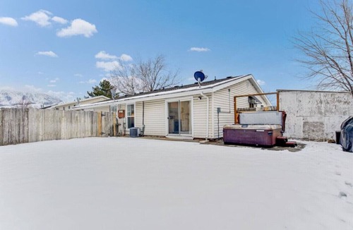 Orem House | Haiti Haven | Fenced | Massage* | Hot Tub | BBQ