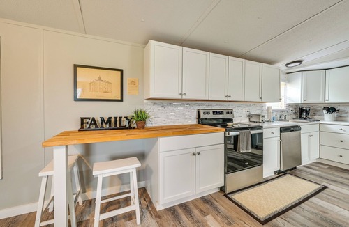 Brownsville Cottage | < Half-mi to Mammoth Cave! Family Home w/Yard