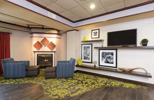 Mount Pleasant Hotel | Hampton Inn Mount Pleasant
