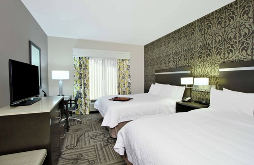 Columbus Hotel | Hampton Inn & Suites Columbus/University Area