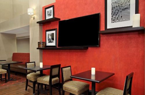 Hilliard Hotel | Hampton Inn & Suites Columbus Hilliard
