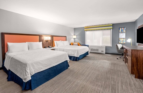 Fairbanks Hotel | Hampton Inn & Suites Fairbanks